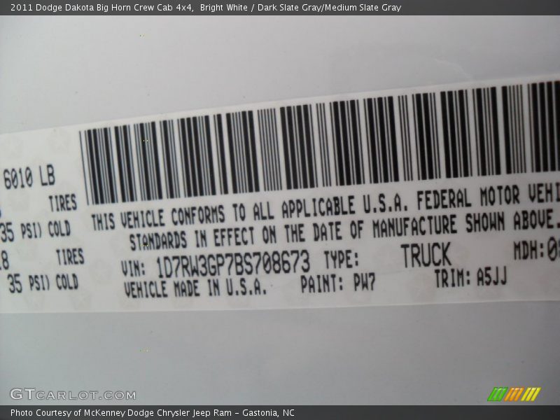 Bright White / Dark Slate Gray/Medium Slate Gray 2011 Dodge Dakota Big Horn Crew Cab 4x4