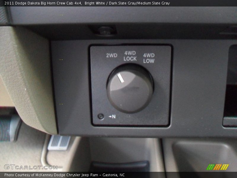 Bright White / Dark Slate Gray/Medium Slate Gray 2011 Dodge Dakota Big Horn Crew Cab 4x4