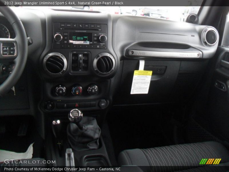 Natural Green Pearl / Black 2012 Jeep Wrangler Unlimited Sport S 4x4