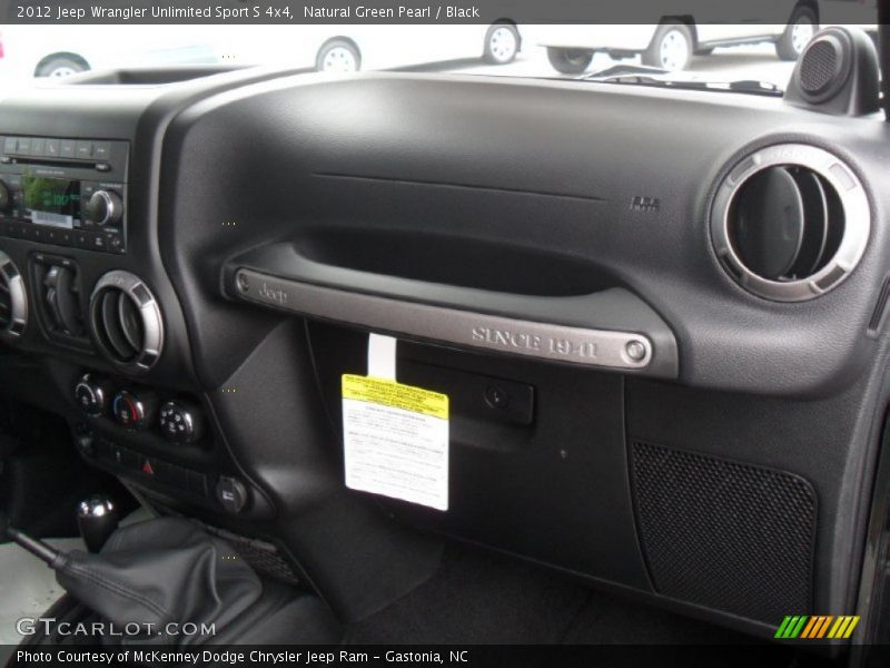 Natural Green Pearl / Black 2012 Jeep Wrangler Unlimited Sport S 4x4