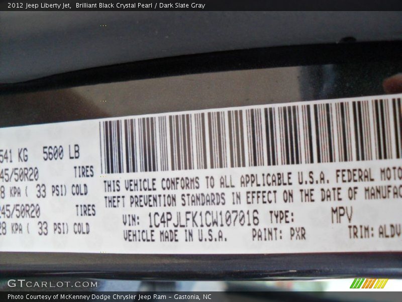 Brilliant Black Crystal Pearl / Dark Slate Gray 2012 Jeep Liberty Jet