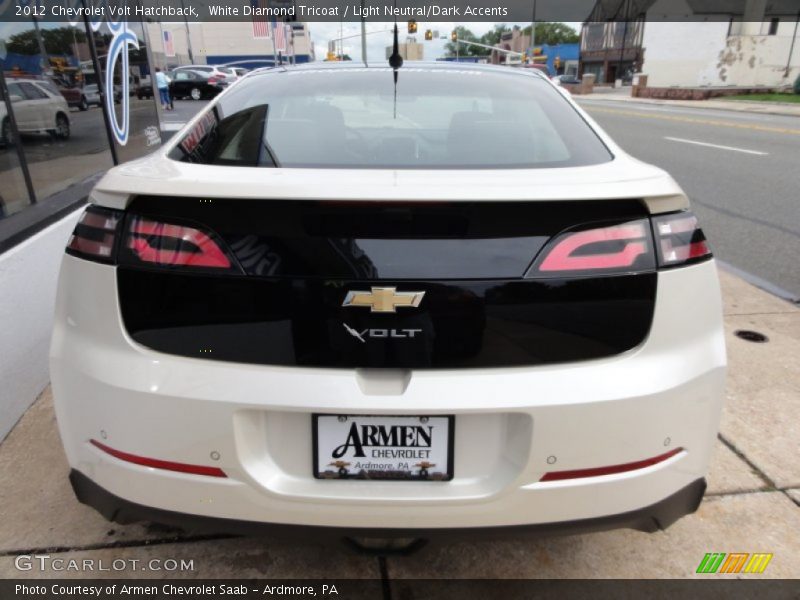White Diamond Tricoat / Light Neutral/Dark Accents 2012 Chevrolet Volt Hatchback