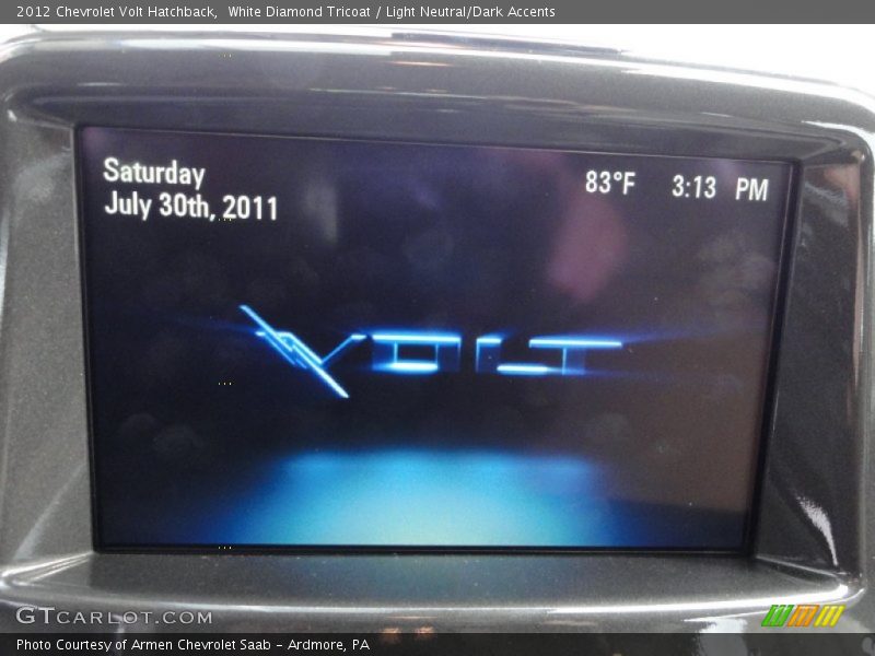 White Diamond Tricoat / Light Neutral/Dark Accents 2012 Chevrolet Volt Hatchback
