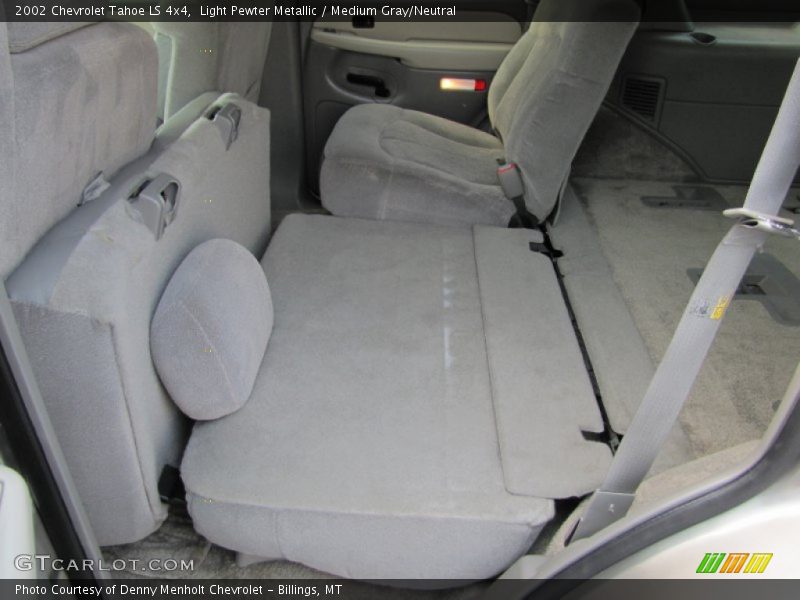 Light Pewter Metallic / Medium Gray/Neutral 2002 Chevrolet Tahoe LS 4x4