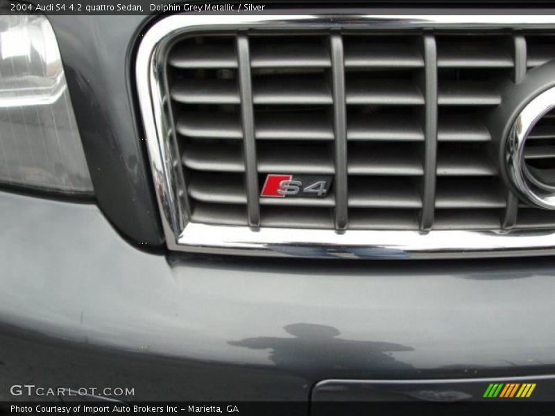  2004 S4 4.2 quattro Sedan Logo