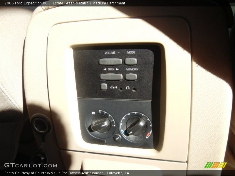 Estate Green Metallic / Medium Parchment 2006 Ford Expedition XLT
