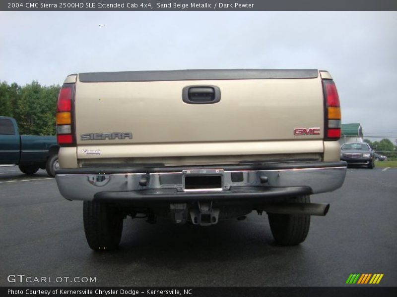 Sand Beige Metallic / Dark Pewter 2004 GMC Sierra 2500HD SLE Extended Cab 4x4