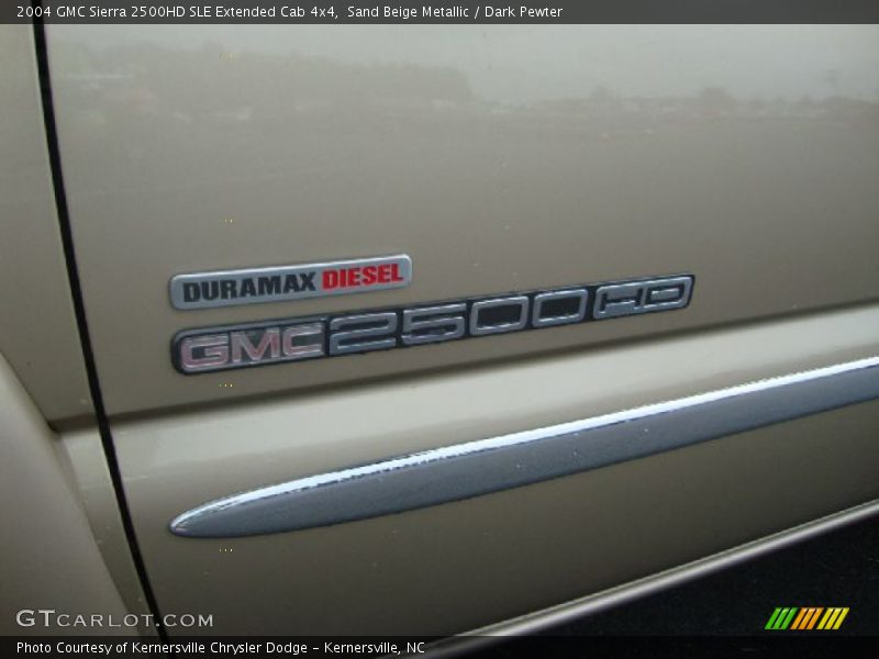 Sand Beige Metallic / Dark Pewter 2004 GMC Sierra 2500HD SLE Extended Cab 4x4