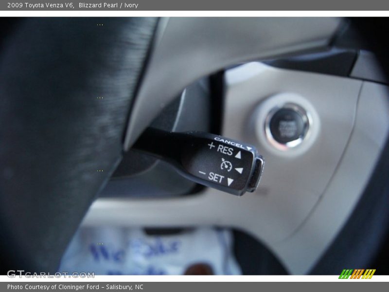 Blizzard Pearl / Ivory 2009 Toyota Venza V6