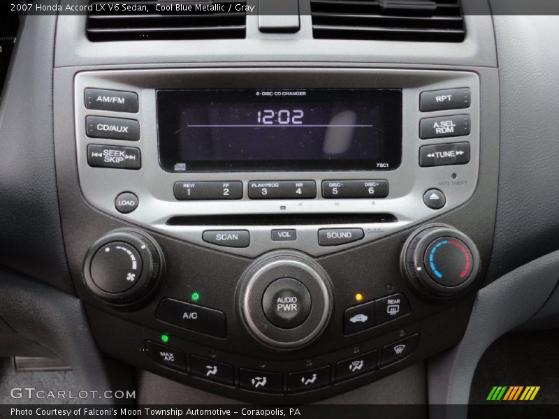 Controls of 2007 Accord LX V6 Sedan