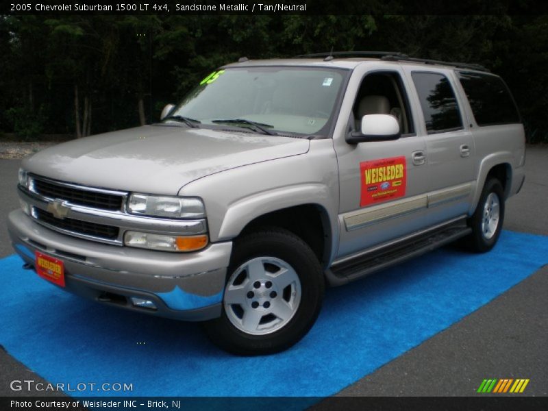 Sandstone Metallic / Tan/Neutral 2005 Chevrolet Suburban 1500 LT 4x4