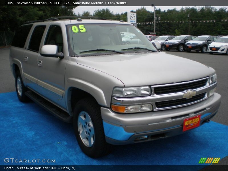 Sandstone Metallic / Tan/Neutral 2005 Chevrolet Suburban 1500 LT 4x4