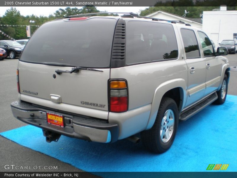 Sandstone Metallic / Tan/Neutral 2005 Chevrolet Suburban 1500 LT 4x4
