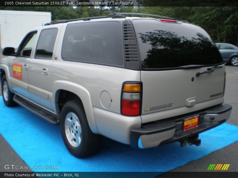 Sandstone Metallic / Tan/Neutral 2005 Chevrolet Suburban 1500 LT 4x4