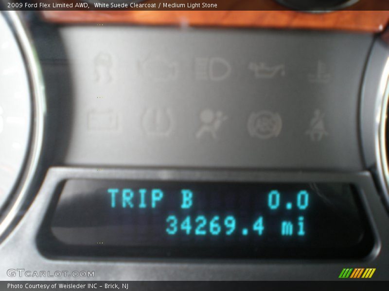 White Suede Clearcoat / Medium Light Stone 2009 Ford Flex Limited AWD