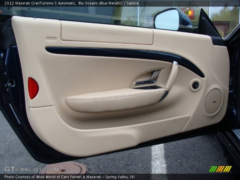 Door Panel of 2012 GranTurismo S Automatic