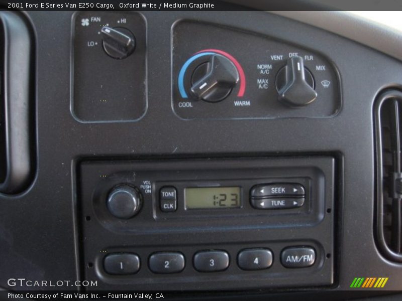 Oxford White / Medium Graphite 2001 Ford E Series Van E250 Cargo