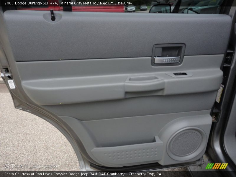 Mineral Gray Metallic / Medium Slate Gray 2005 Dodge Durango SLT 4x4