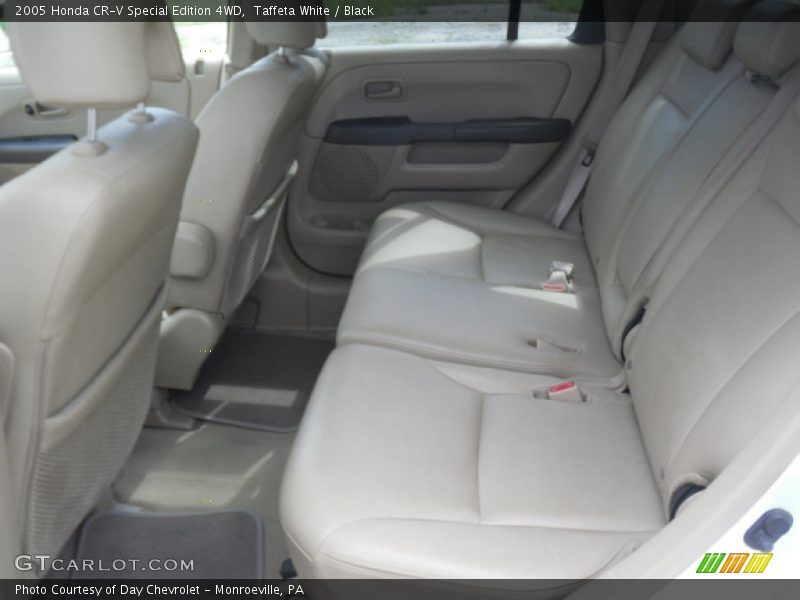 Taffeta White / Black 2005 Honda CR-V Special Edition 4WD