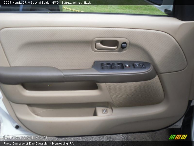 Taffeta White / Black 2005 Honda CR-V Special Edition 4WD