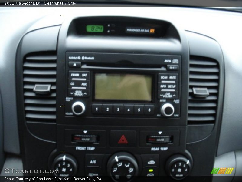 Clear White / Gray 2011 Kia Sedona LX