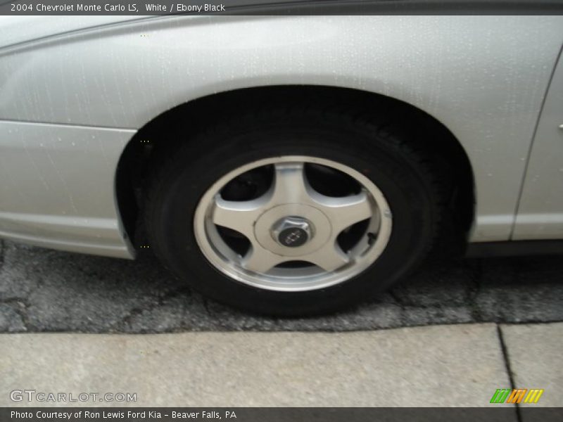 White / Ebony Black 2004 Chevrolet Monte Carlo LS