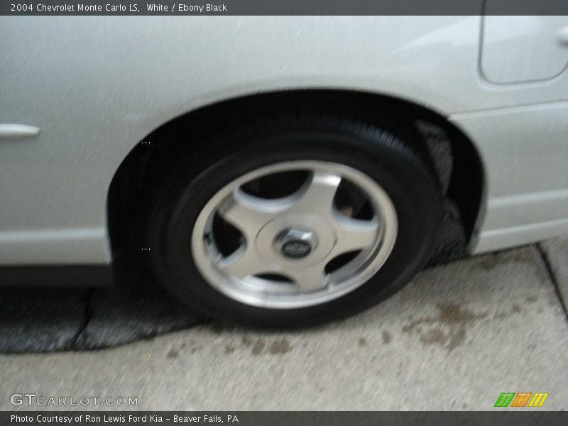 White / Ebony Black 2004 Chevrolet Monte Carlo LS