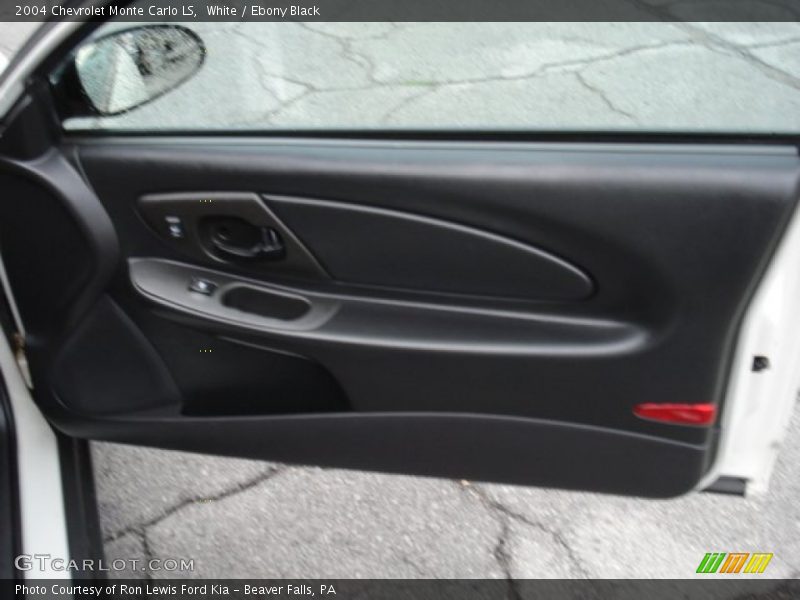 White / Ebony Black 2004 Chevrolet Monte Carlo LS