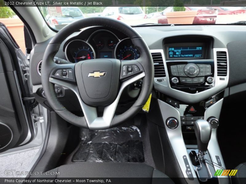 Silver Ice Metallic / Jet Black 2012 Chevrolet Cruze LT