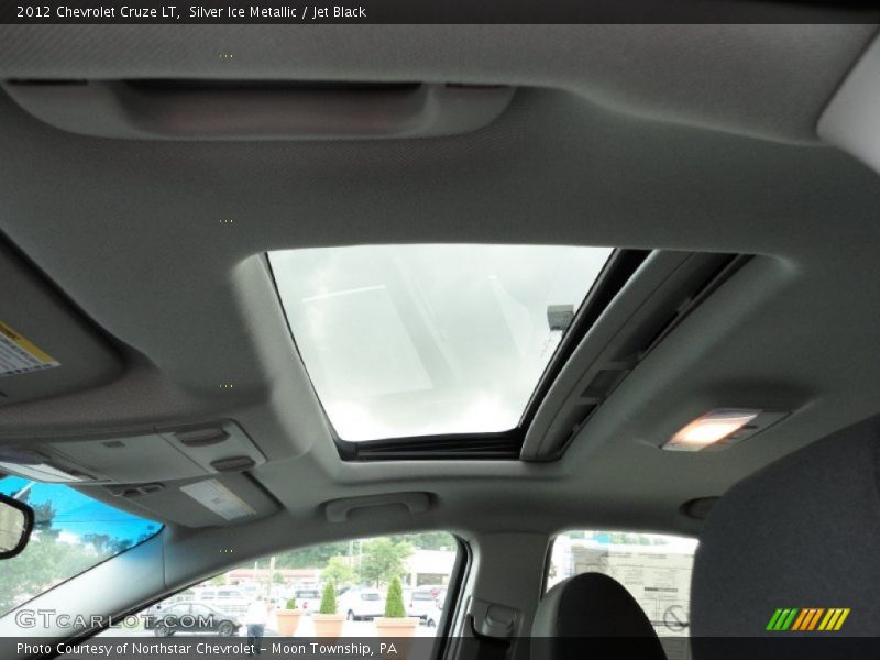 Silver Ice Metallic / Jet Black 2012 Chevrolet Cruze LT
