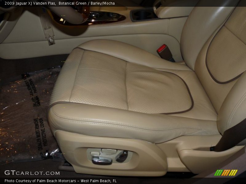 Botanical Green / Barley/Mocha 2009 Jaguar XJ Vanden Plas