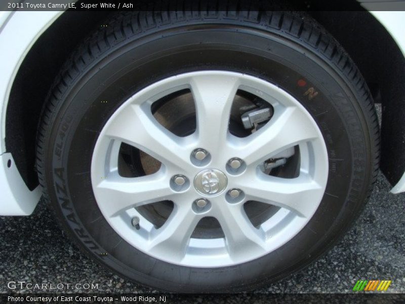 Super White / Ash 2011 Toyota Camry LE