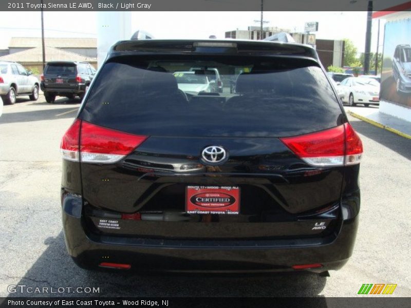 Black / Light Gray 2011 Toyota Sienna LE AWD
