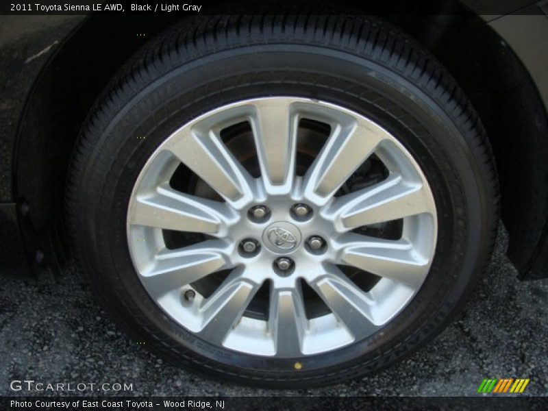 Black / Light Gray 2011 Toyota Sienna LE AWD