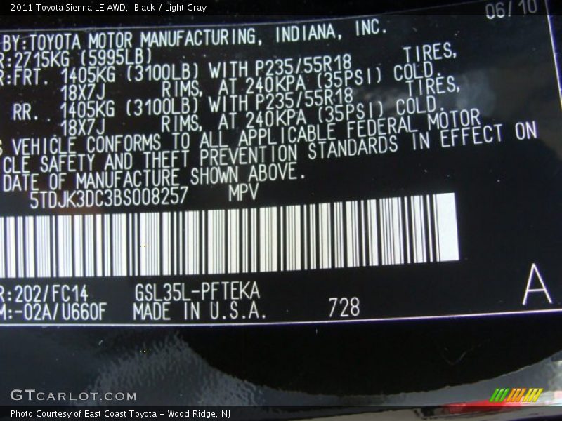 Black / Light Gray 2011 Toyota Sienna LE AWD