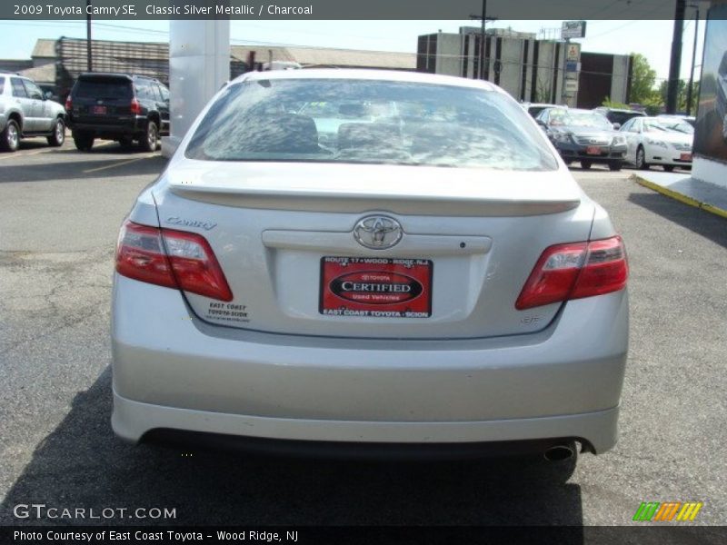 Classic Silver Metallic / Charcoal 2009 Toyota Camry SE