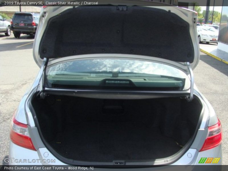 Classic Silver Metallic / Charcoal 2009 Toyota Camry SE