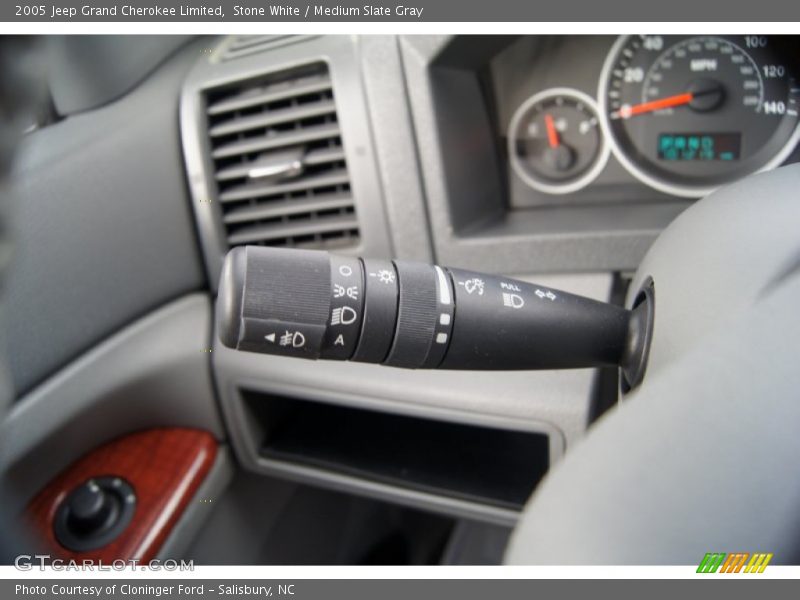 Controls of 2005 Grand Cherokee Limited