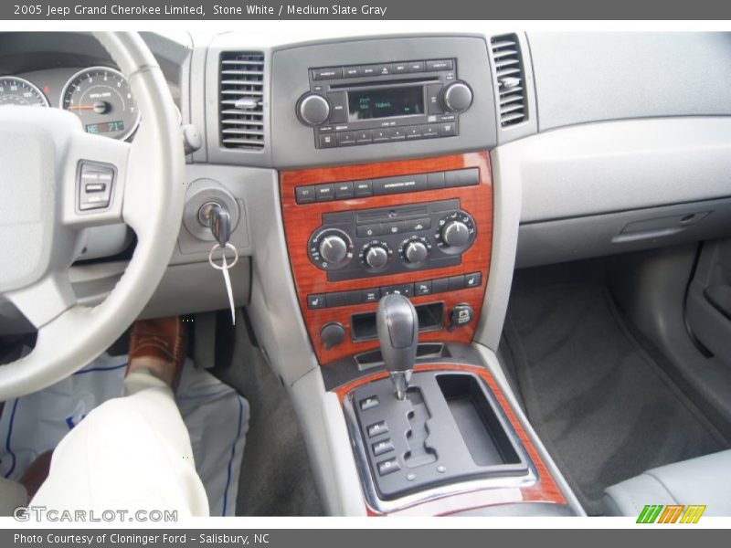 Controls of 2005 Grand Cherokee Limited