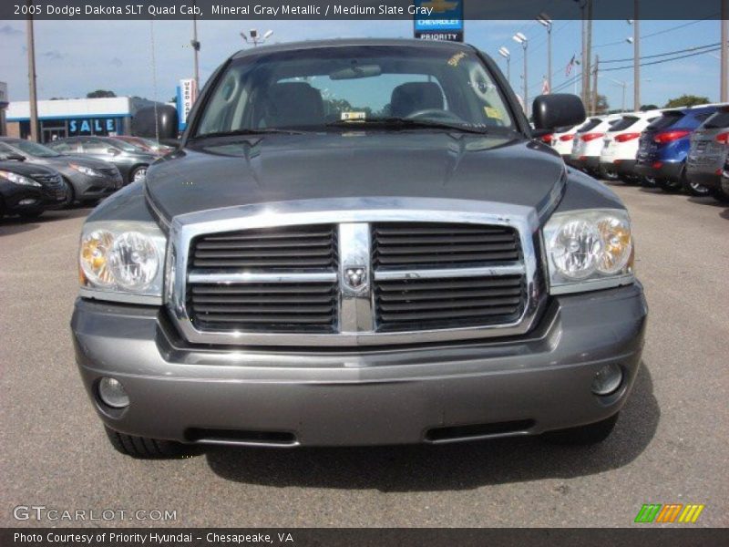 Mineral Gray Metallic / Medium Slate Gray 2005 Dodge Dakota SLT Quad Cab