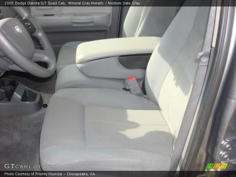 Mineral Gray Metallic / Medium Slate Gray 2005 Dodge Dakota SLT Quad Cab