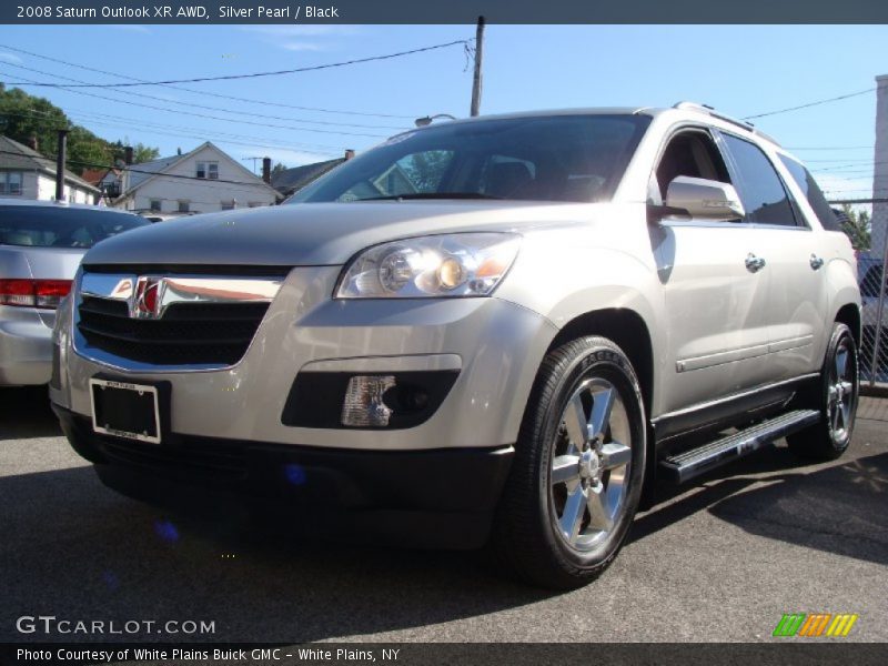 Silver Pearl / Black 2008 Saturn Outlook XR AWD