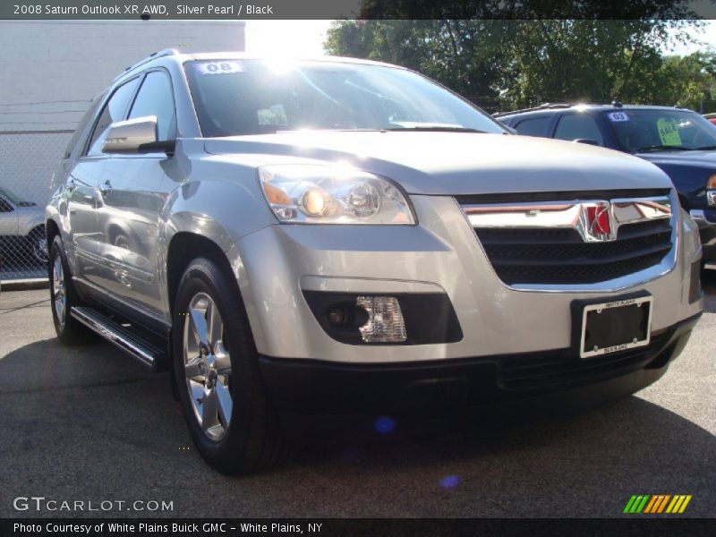 Silver Pearl / Black 2008 Saturn Outlook XR AWD