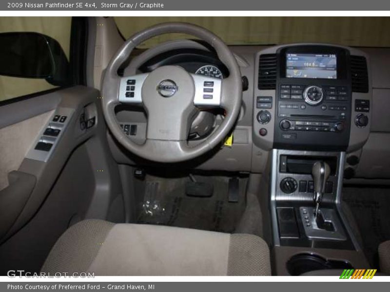 Storm Gray / Graphite 2009 Nissan Pathfinder SE 4x4