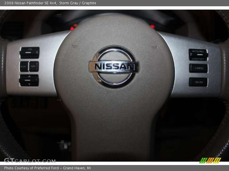Storm Gray / Graphite 2009 Nissan Pathfinder SE 4x4