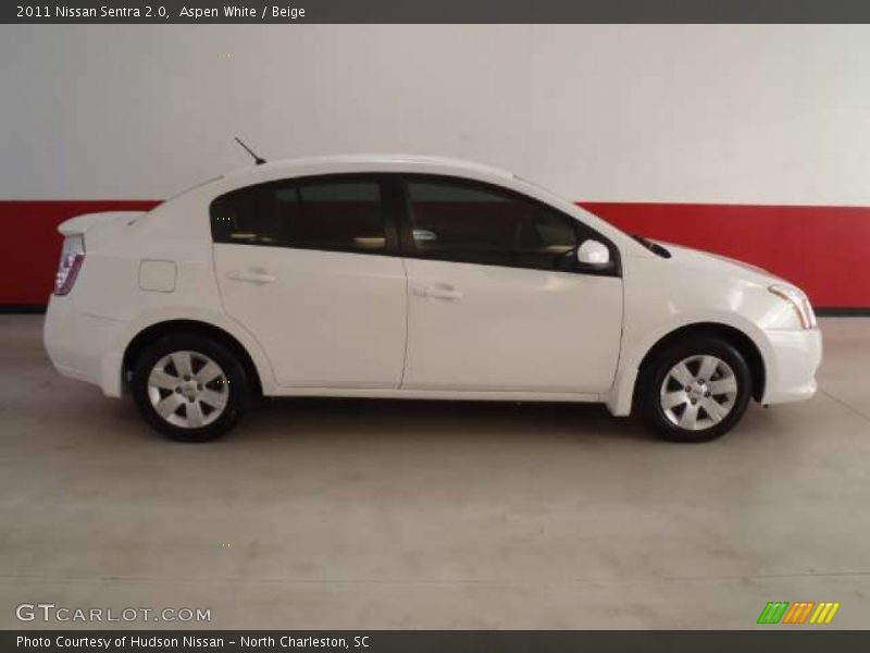 Aspen White / Beige 2011 Nissan Sentra 2.0