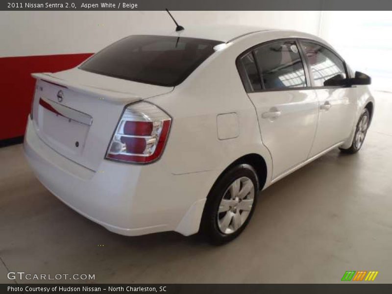Aspen White / Beige 2011 Nissan Sentra 2.0
