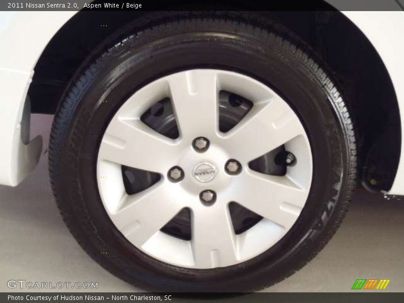 Aspen White / Beige 2011 Nissan Sentra 2.0