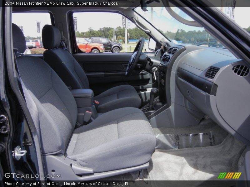 Super Black / Charcoal 2004 Nissan Frontier XE V6 Crew Cab