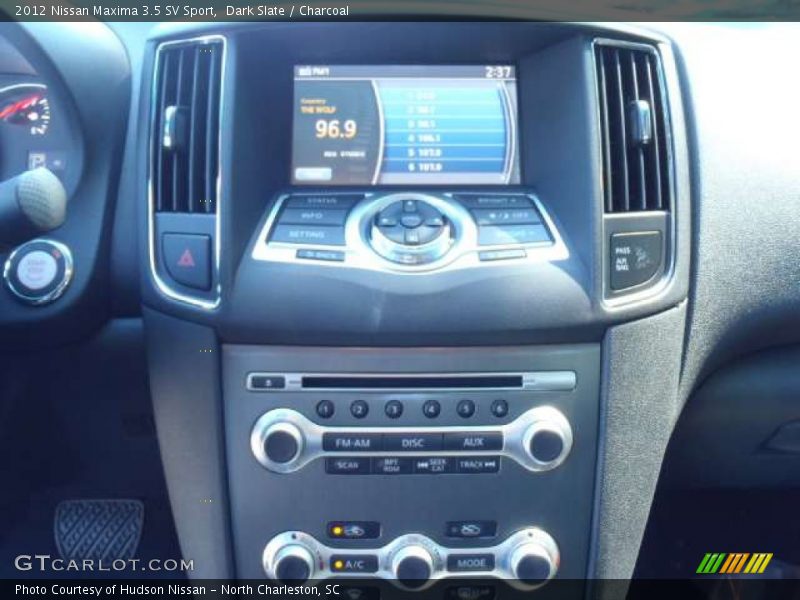 Controls of 2012 Maxima 3.5 SV Sport